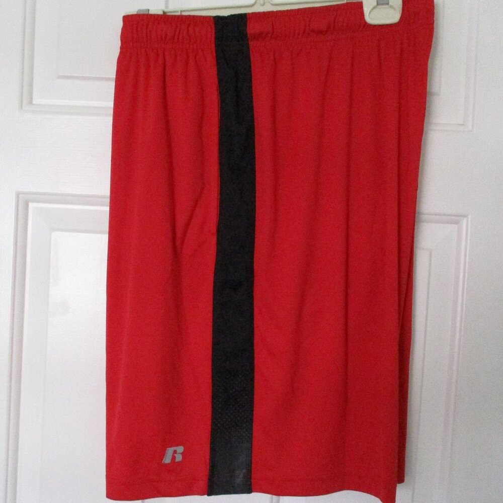 Russell dri-power 360 Mens Elastic Waist Red Gym Short NWOT - Size 38W-42W or XL